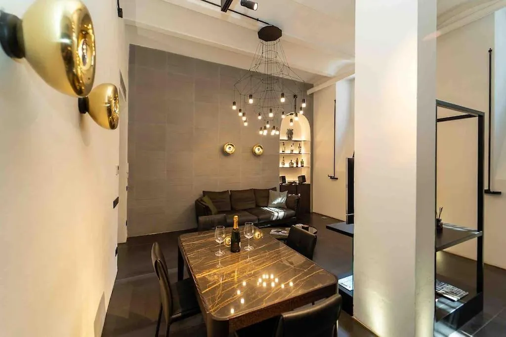 Prestigioso Loft In San Babila A 5 Min. Dal Duomo Apartment Milan 0*,  Italy