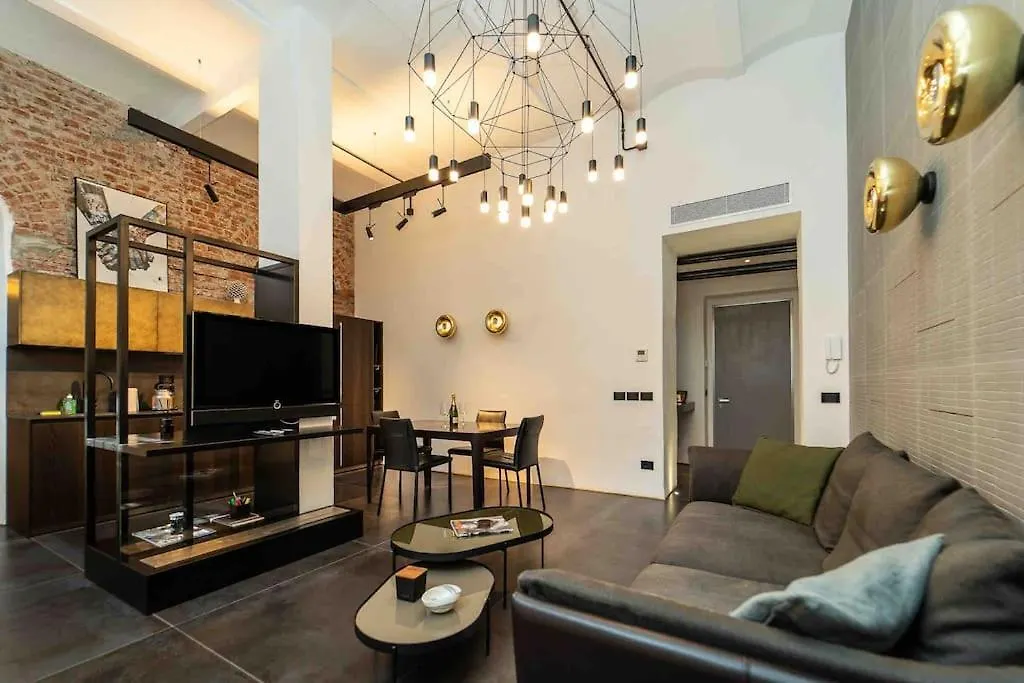 Prestigioso Loft In San Babila A 5 Min. Dal Duomo Apartment Milan Italy