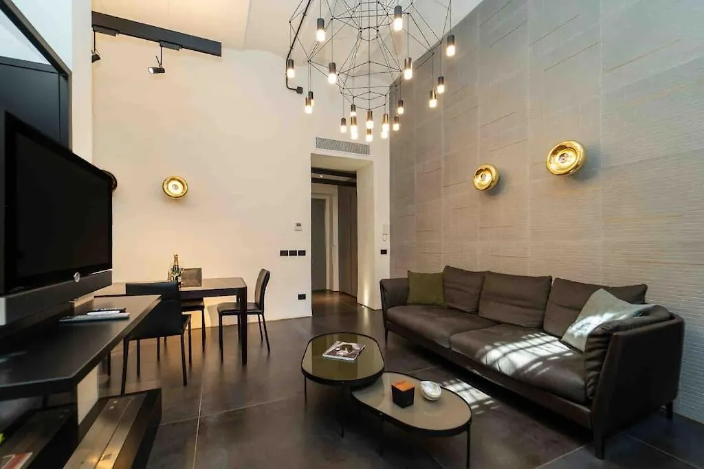 Prestigioso Loft In San Babila A 5 Min. Dal Duomo Apartment Milan