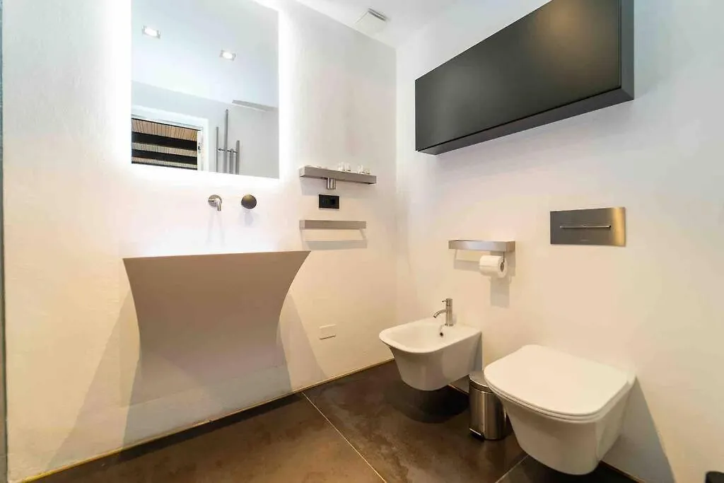 Prestigioso Loft In San Babila A 5 Min. Dal Duomo Apartment Milan