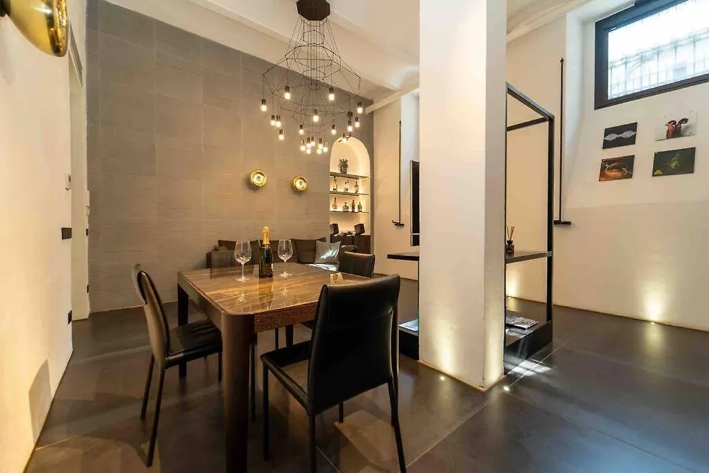 Prestigioso Loft In San Babila A 5 Min. Dal Duomo Apartment Milan Italy